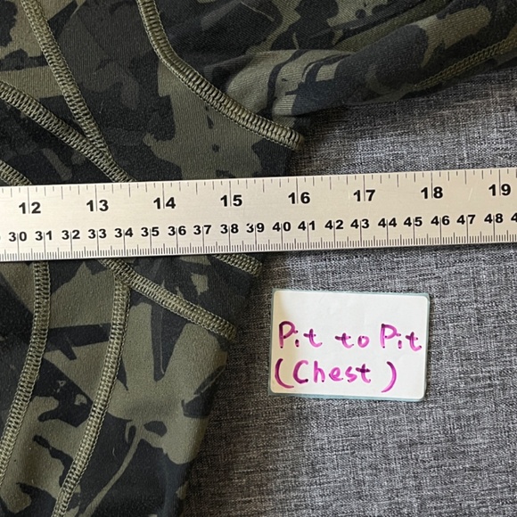Lululemon Define Full Zip Camo Jacket - Women's Size 4 - Green - Picture 11 of 14